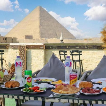 Thoth Pyramids Inn Kafrat al Jabal Bagian luar foto